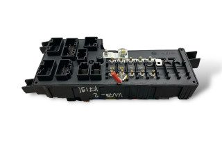 Ящик предохранителей (комплект) 30728008, 518828108   Volvo V70      