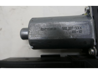 Передний двигатель механизма для подъема окон