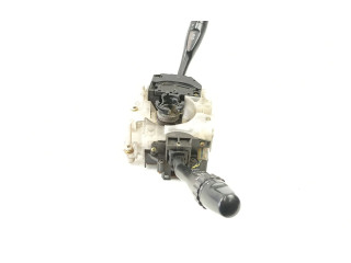 Pojistková skříňka Ручка стеклоочистителей MB510499, 051500-1220 Mitsubishi Pajero 1989