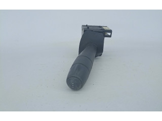 Включатель скорости стеклоочистителей 8200792587   Dacia Duster