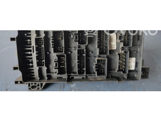 Блок предохранителей 911613E010 KIA Sorento