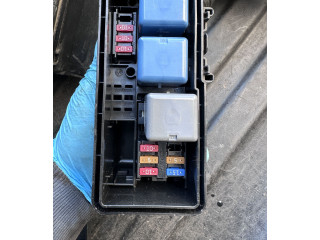 Ящик предохранителей (комплект) 8264448020, 63586093 Lexus RX 450H