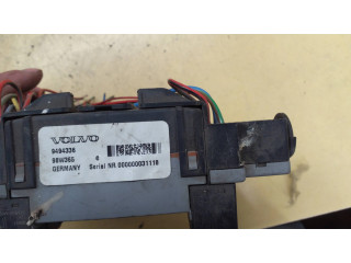 Блок предохранителей 9494336, 98W365 Volvo V70