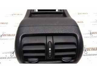 Задняя воздушная решётка