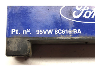 Pojistková skříňka Řídící jednotka BSM 7M0000317C Seat Alhambra (Mk1) 2000