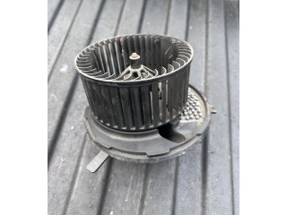 Вентилятор печки    3C0907521, 2468105380   Volkswagen Touran I