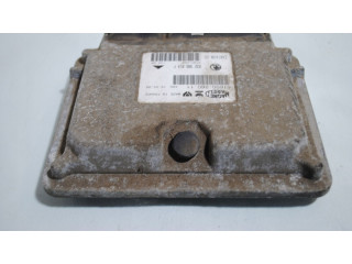 Блок управления двигателя 032906014F   Skoda Octavia Mk1 (1U)