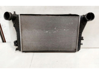 Интеркулер  1K0145803E   Skoda Octavia Mk2 (1Z) 