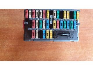 Блок предохранителей 9568591280 Citroen Xsara
