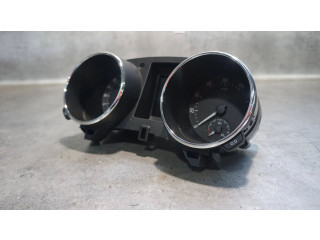 Панель приборов 5L0920940T   Skoda Yeti (5L)       