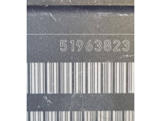 Блок подушек безопасности 51963823   Fiat Punto Evo