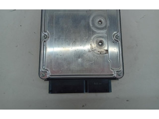 Řídící jednotka 03G906016DM Volkswagen Caddy 2005