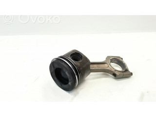 Píst 0840C BMW 1 E81 E87 pro naftový motor 2.0