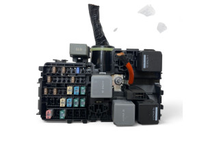 Блок предохранителей 31384034   Volvo XC90    