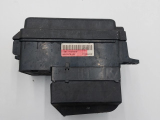 Блок предохранителей  9213372   Mini One - Cooper Coupe R56    