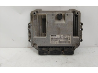 Блок управления двигателем Блок управления 9662213180 Peugeot 307 CC