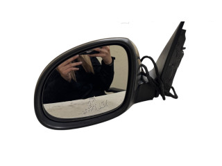 Зеркало электрическое Skoda Yeti (5L) 2009 - 2017 года
