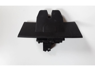 Замок багажника 31335045    Volvo V60 2011 - 2013 года