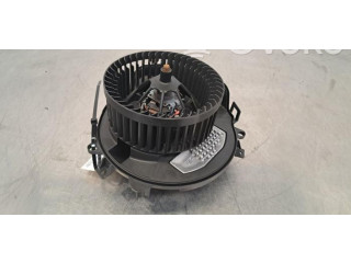 Вентилятор печки 5Q0907521E Volkswagen Golf VII