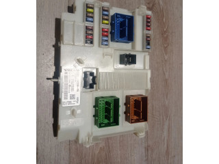 Блок предохранителей 31343337, 31343337AA Volvo S80