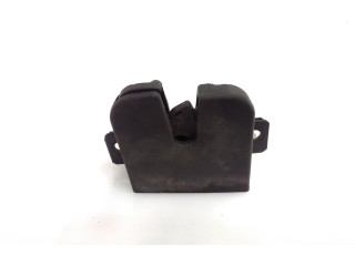 Zámek zadních dveří 2K0827506A Volkswagen Caddy 2005