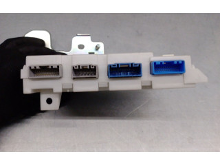 Блок управления BDB667560G Mazda 3 II