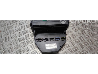 Pojistková skříňka A2129004911 Mercedes-Benz C W205 2018