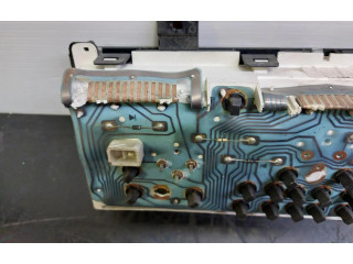 Блок предохранителей  7700841348   Renault Clio I    