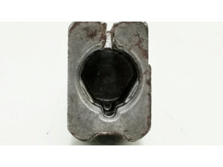 Крестовидная связь оси рулевого колеса