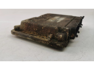 Řídící jednotka 038906013E Volkswagen Caddy 2003