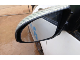 Zpětné zrcátko  Peugeot 108 2017  B000781580  