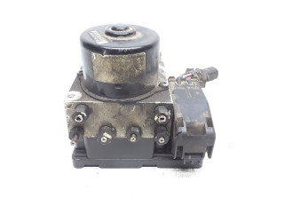 Блок АБС P08671225, 8671224   Volvo  V70  2000 - 2004 года