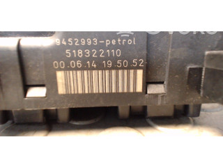 Блок предохранителей  9452993, NICHTZUTREFFEND   Volvo V70    