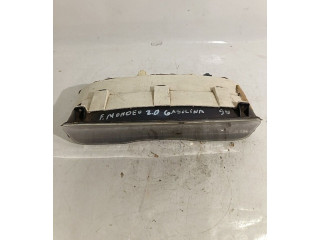 Přístrojová deska  Ford Mondeo MK I 1993 93BB10849  