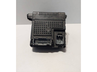 Блок предохранителей 30728542, 12243779 Volvo S60