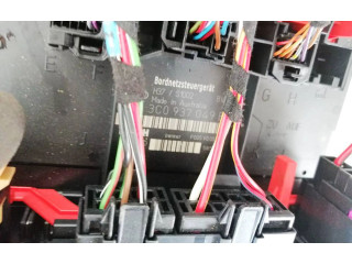 Блок предохранителей 3c0937049e Volkswagen Golf Plus