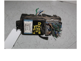 Блок предохранителей MR563564 Mitsubishi L200