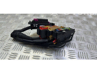   Pojistková skříňka 8K0941824   Audi Q7 4L 2014