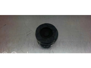 Píst Citroen Xsara pro naftový motor 1.6 9H02