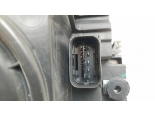 Передняя фара  