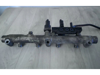 Топливная рампа 1570A0, 1570A0   Peugeot 406  