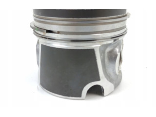 Поршень 038107065LH Volkswagen Golf VII