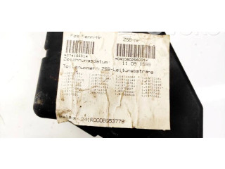 Блок предохранителей 1J1970005P, 1J1970014G Volkswagen Golf IV