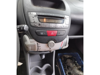 Поршень Радио/ проигрыватель CD/DVD / навигация DV4TD_8HT 6564K6  Peugeot 107  