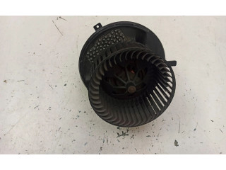 Вентилятор печки Skoda Octavia Mk2 (1Z)