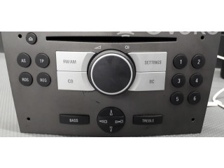 Pojistková skříňka Радио/ проигрыватель / навигация 93183902 Opel Zafira B 2009