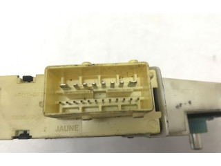 Передний двигатель механизма для подъема окон