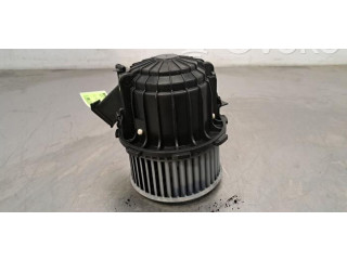 Вентилятор печки    8T1820021   Audi Q5 SQ5