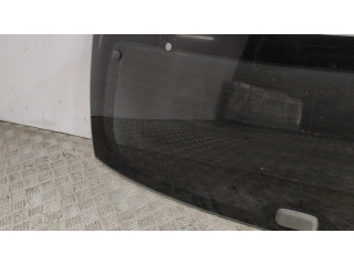 Заднее стекло