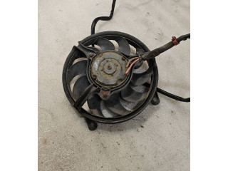 Vstřikovací lišta 441010102Q Audi V8